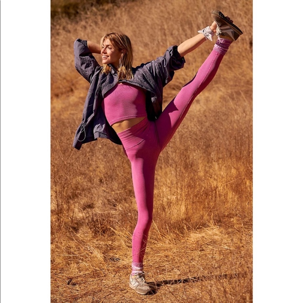 New Free People ultra high rise 7/8 happiness runs leggings in magenta disco